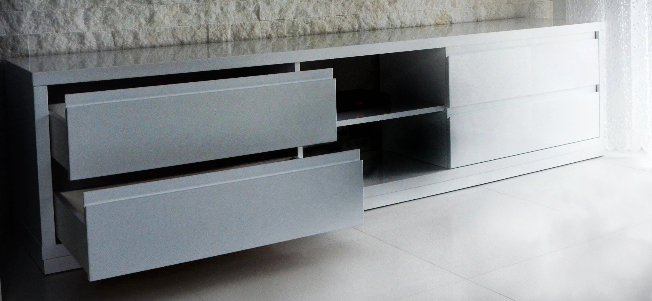 szafka pod TV